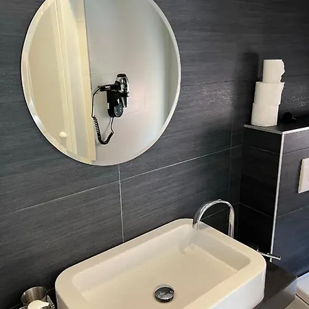 Costantini 10 Apartment
